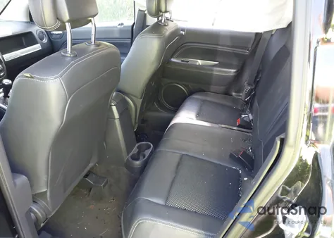 2014 Jeep Compass Latitude z USA, uszkodzony, nr VIN 1C4NJDEB9ED784604